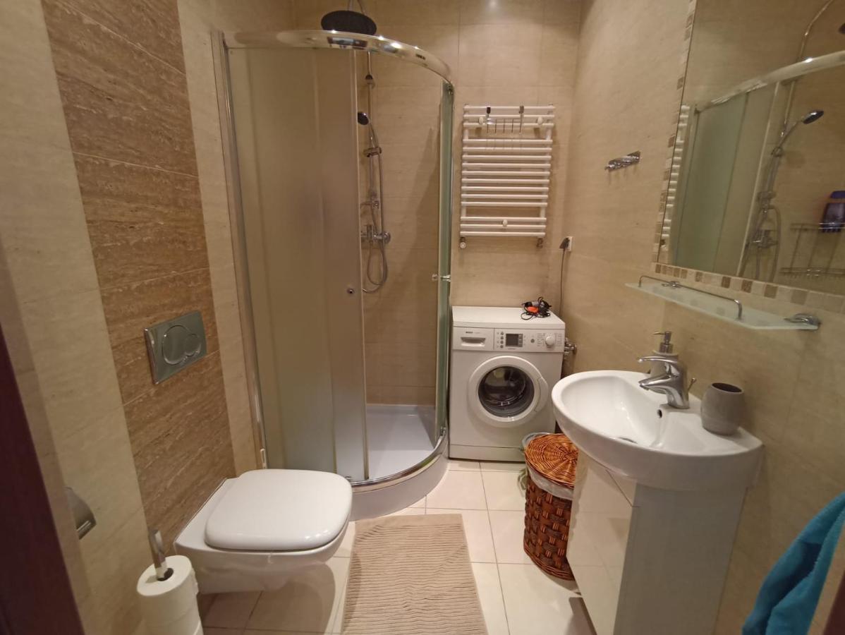 Apartament Wielopole 17 Cracóvia Exterior foto